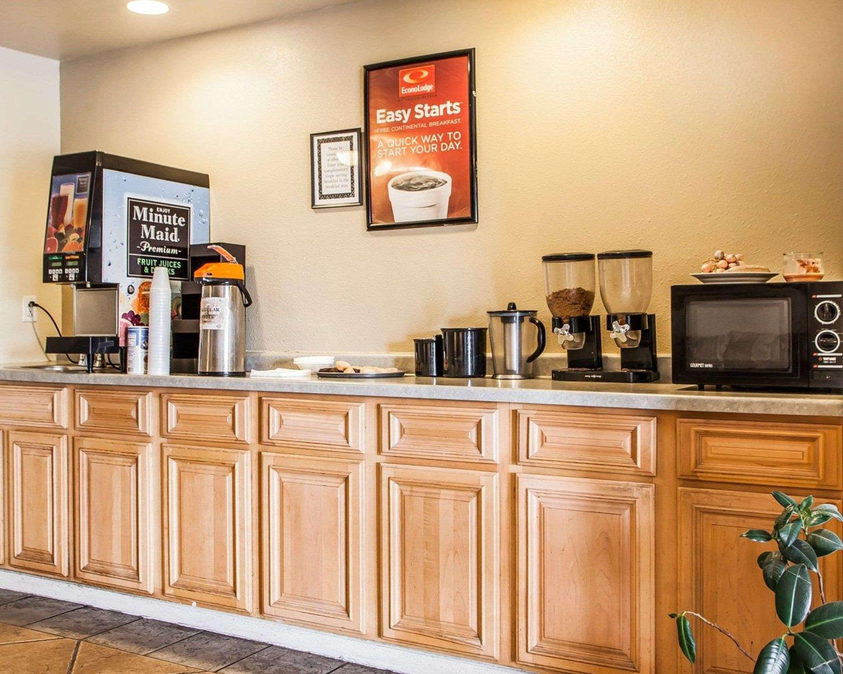 Econo Lodge Inn & Suites Granite City Экстерьер фото
