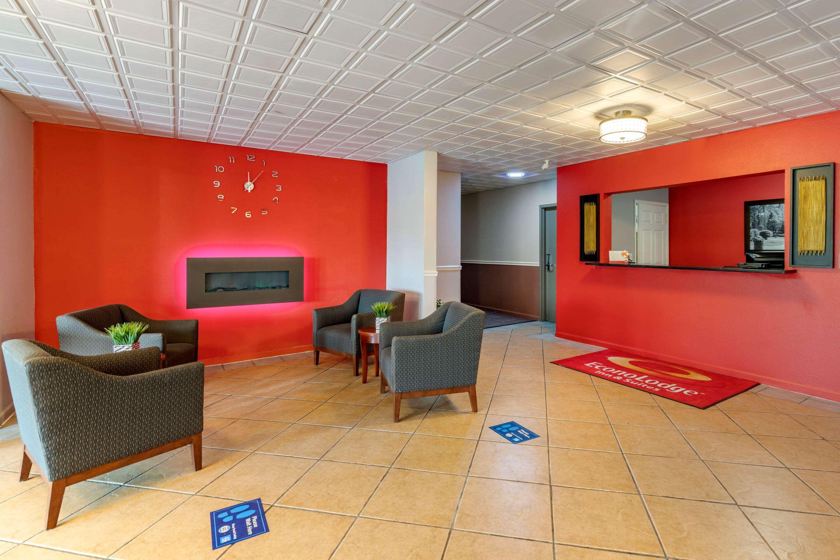Econo Lodge Inn & Suites Granite City Экстерьер фото