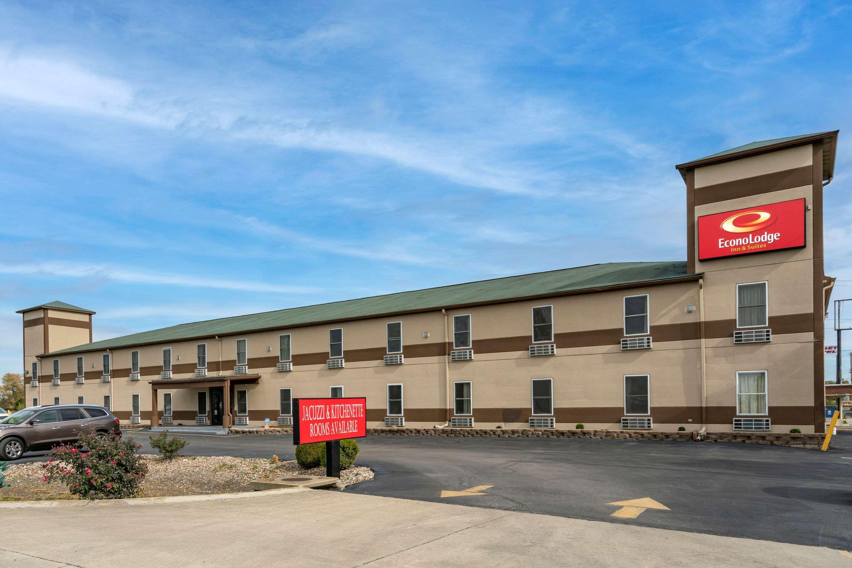 Econo Lodge Inn & Suites Granite City Экстерьер фото